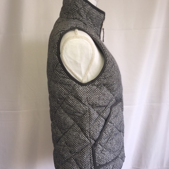 J.Crew Factory Puffer Vest Houndstooth NWT - Picture 5 of 8